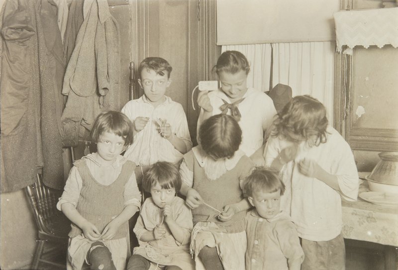 New York, Lewis W. Hine, c. 1910