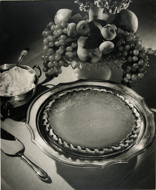 Untitled (pumpkin pie), Harry K. Shigeta, 1940s (?)