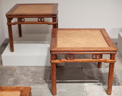 Dokumentasi “Anggota kelompok terkait: Stool, one of a pair (97.131.2)”. Minneapolis Institute of Art.