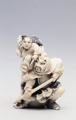 Benkei fighting with Yoshitsune, Kōgyoku 光玉, late 19th century