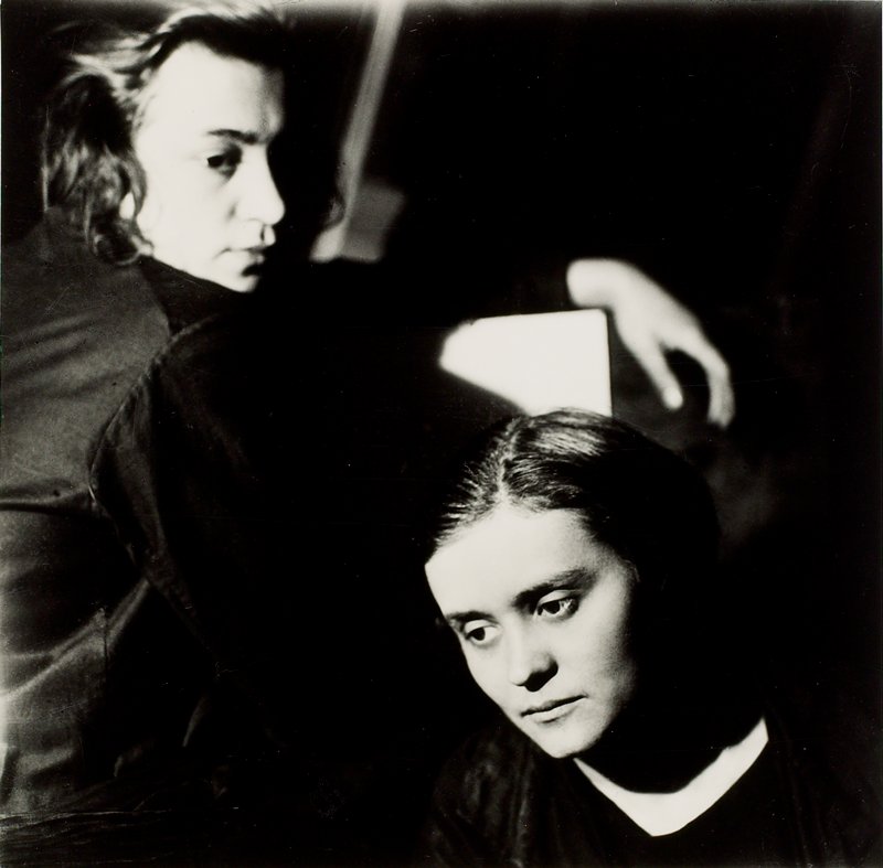 Jarmila Rambouskaová and Gertruda Fischerová, Jaroslav Rössler, 1923