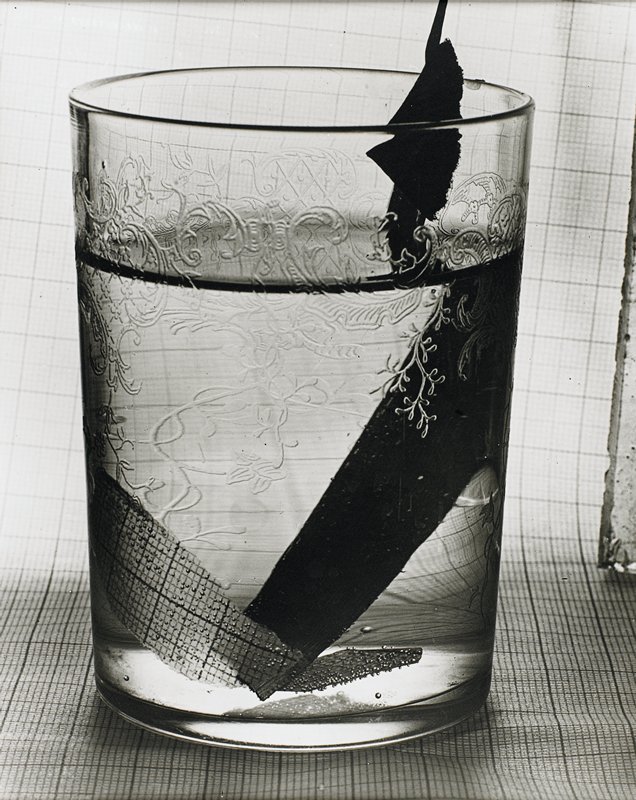Paper in Glass, Grete Stern, 1931 (printed 1985)