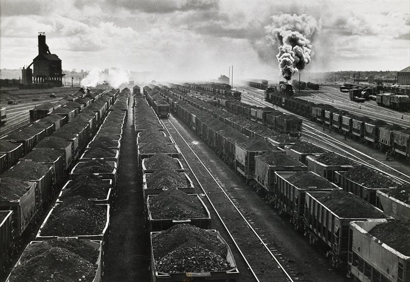 Ore Yard, Duluth, Missabe and Iron Range Railroad, Proctor, Minnesota, Esther Bubley, 1947