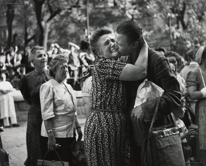 Homecoming of Prisoners of War, Vienna, Ernst Haas, 1946–47