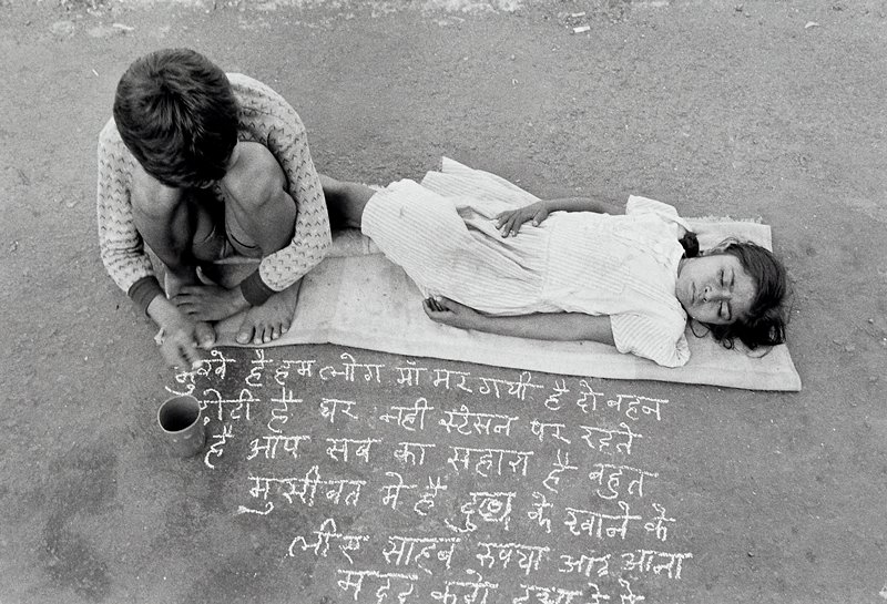 Beggars, Mumbai (Bombay), India, David Parker, 1993