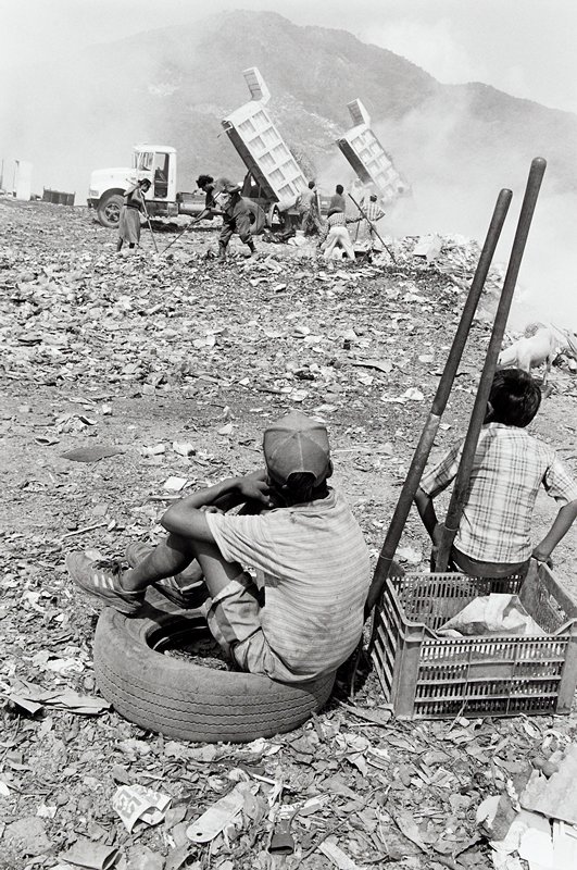 Garbage Pickers, Acapulco, Mexico, David Parker, 1996