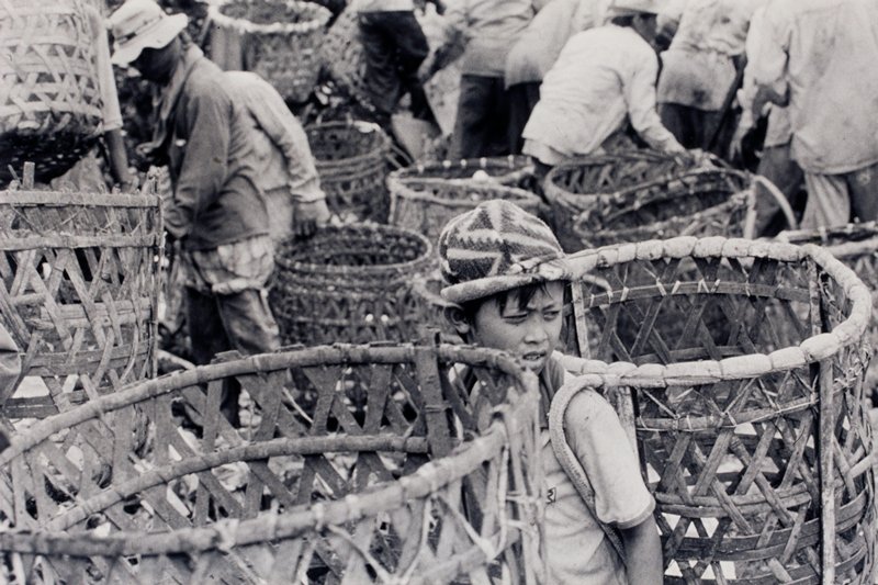Garbage Picker, Indonesia, David Parker, 1995