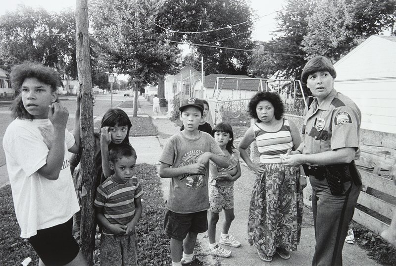 Incident, Frogtown, Wing Young Huie, 1994