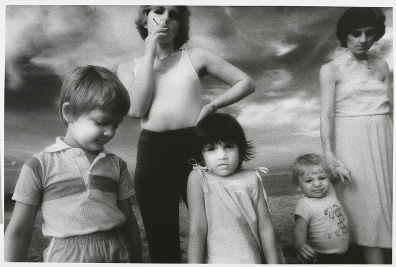 Mothers and Their Children, Wilmette, Illinois, Joan Moss, 1981