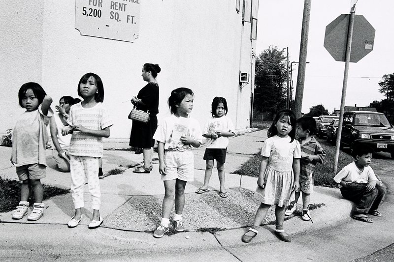 Street Corner, Frogtown, Wing Young Huie, 1993