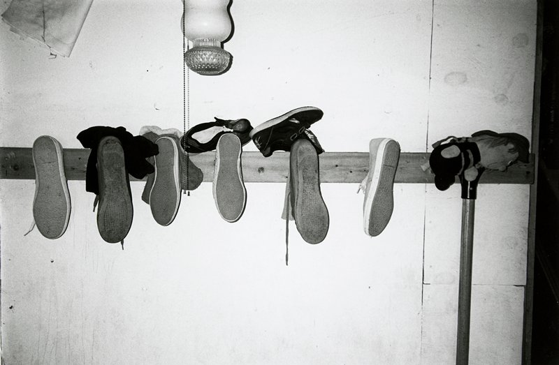 Shoes, Frogtown, Wing Young Huie, 1994
