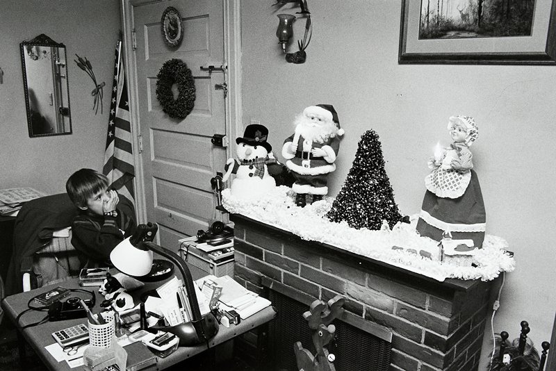 Xmas Day, Frogtown, Wing Young Huie, 1994
