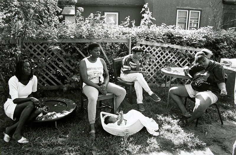 Backyard, Frogtown, Wing Young Huie, 1994