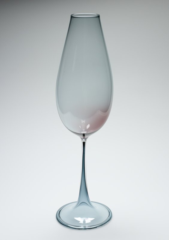 Tulip glass (Tulpanglas) by Nils Landberg