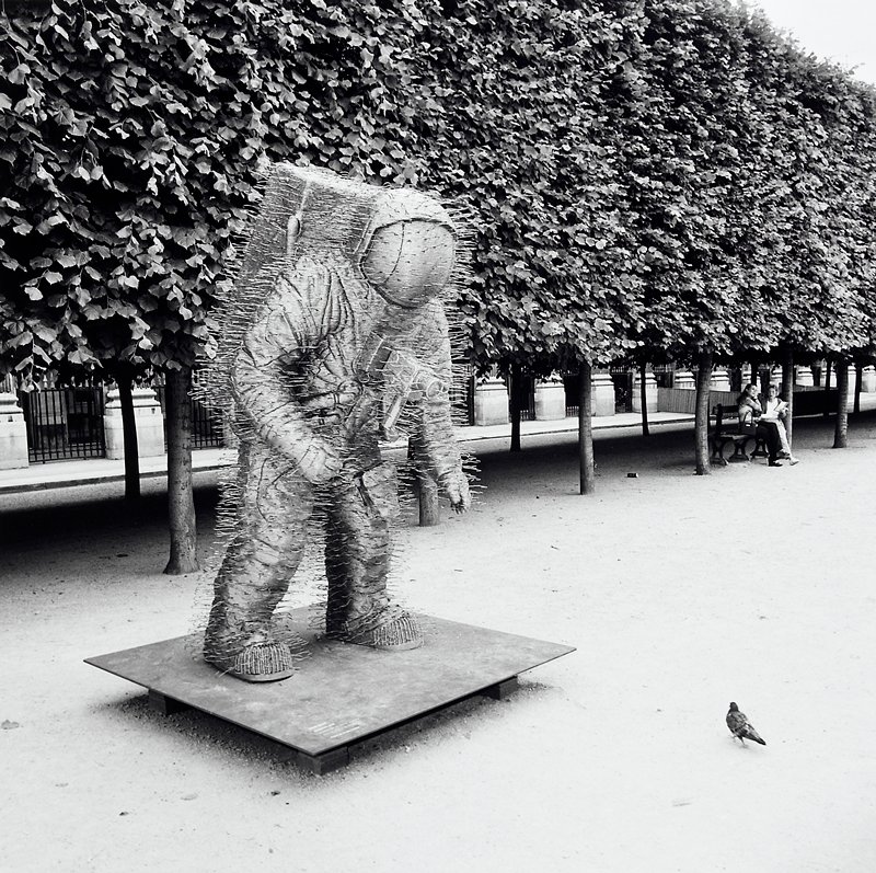 Paris, France, Toby Old, 2000