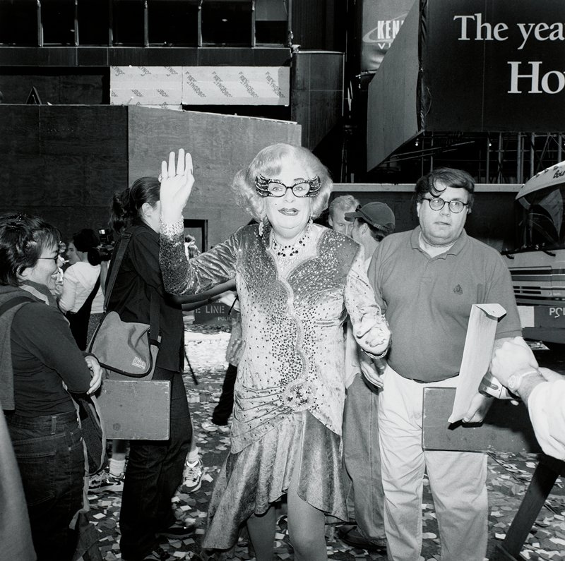 Dame Edna, Toby Old, 1999