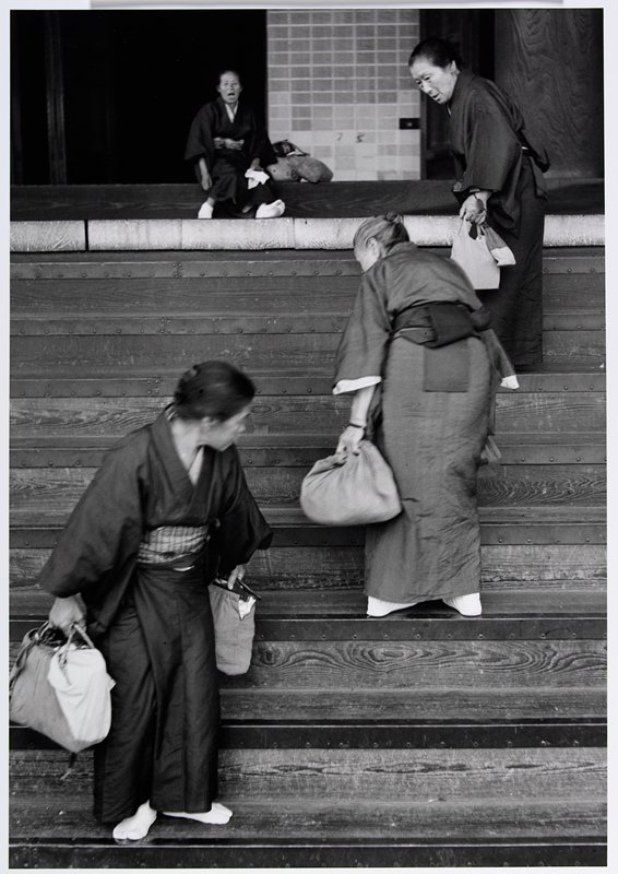 Three Women in the Yasukuni Temple, Tokyo, Japan, Werner Bischof, 1951