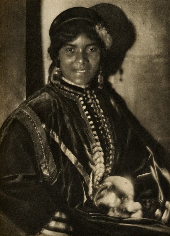 Aïda, a Maid of Tangier, Baron Adolf de Meyer, October 1912