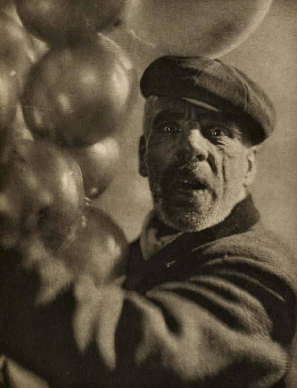 The Balloon Man, Baron Adolf de Meyer, October 1912