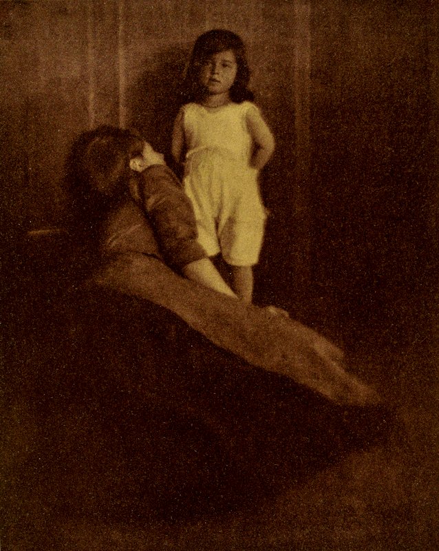Lotte and Her Nurse, Heinrich Keuhn, January 1911