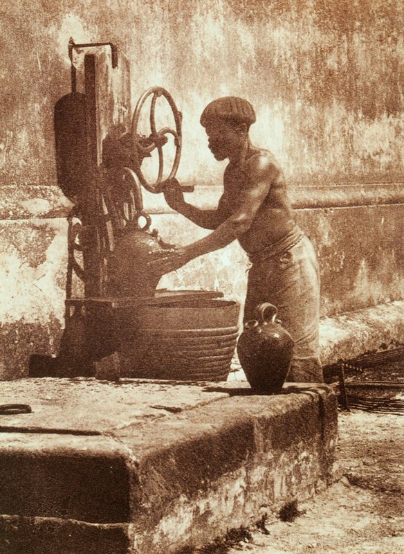 A Water Carrier, Cuba, Horace A. Latimer, 1901