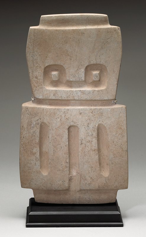 Figure, Valdivia artist | Mia