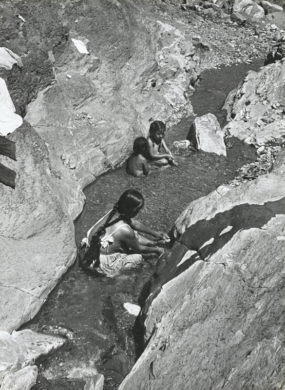 Bathing, La Esperanza, Near Sucre, Bolivia, Esther Glaser Parada, 1964–66