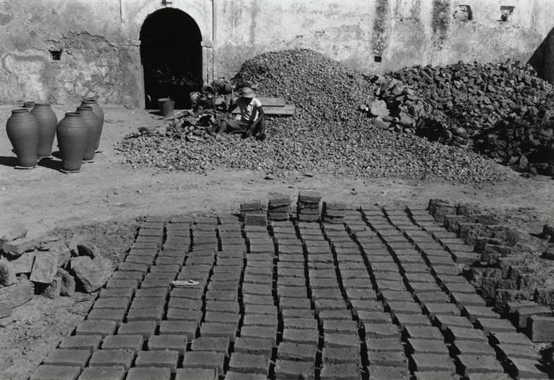 Tunisia, Esther Glaser Parada, 1970