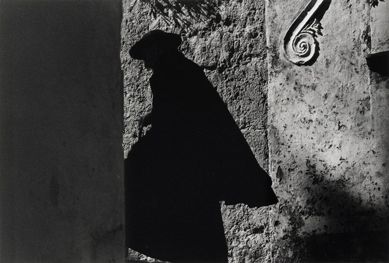 Priest, Positano, Italy, Ernst Haas, 1953 (printed 1994)