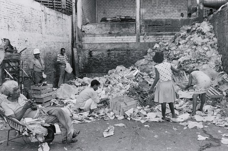 Garbage Pickers, Acapulco, David Parker, 1996