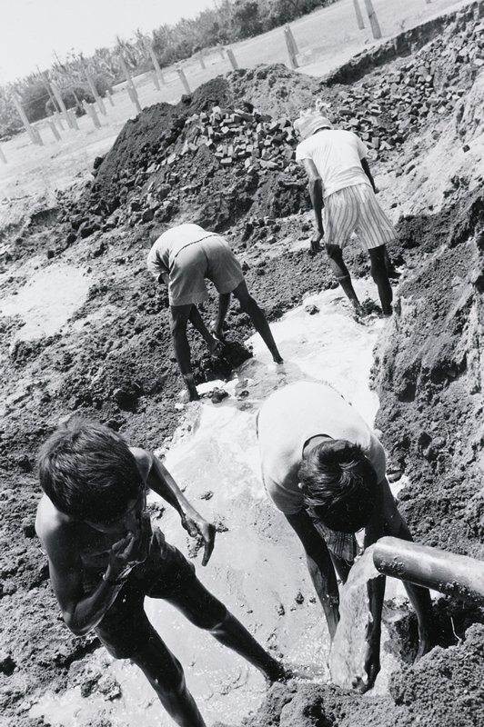 Brick Workers, Nicaragua, David Parker, 2004