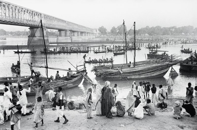 Festival on the Ganges, Calcutta, Marc Riboud, 1956