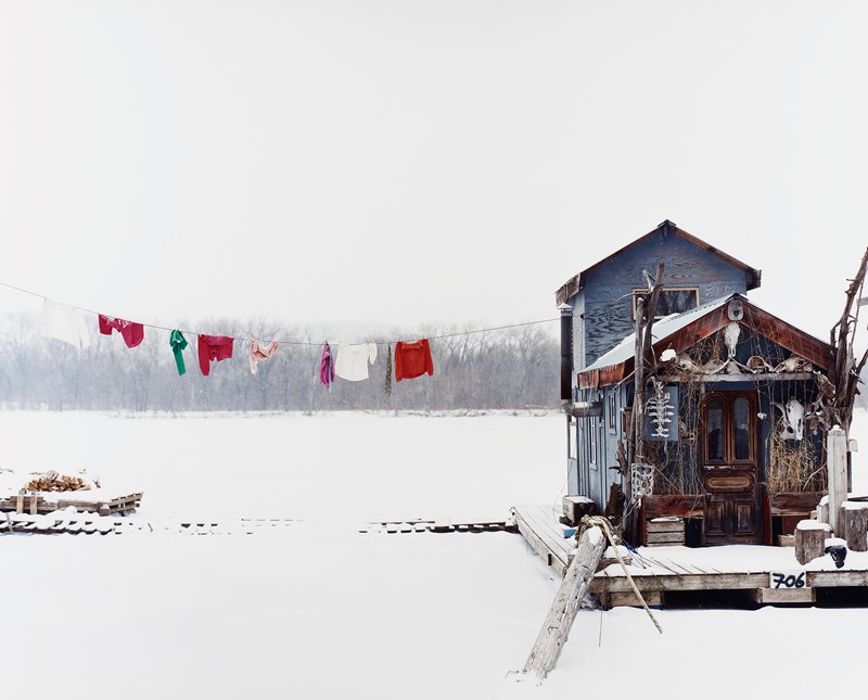 Peter's Houseboat, Winona, Minnesota, Alec Soth, 2002