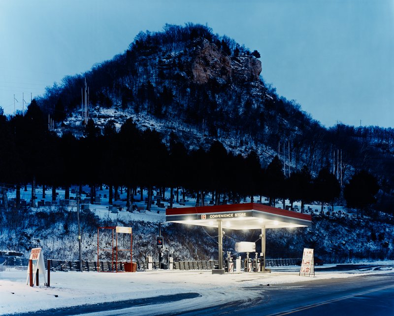 Cemetery, Fountain City, Wisconsin, Alec Soth, 2002