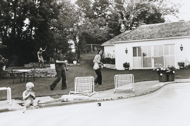 Gus and Citty at the Binger's Pool, Wayzata, plate 23 from, Fun, Friends, and Relatives, Ramon J. Muxter, ок. 1973