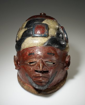 Dokumentasi “Gelede mask”; Wood, pigment. Minneapolis Institute of Art.