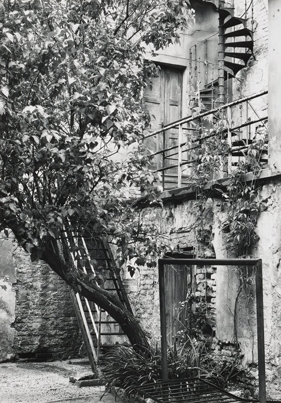 Prague, Czech Republic, Paula Chamlee, 1994