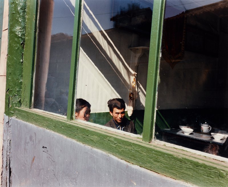 A Teahouse, Kunming, China, Leo Rubinfien, 1984