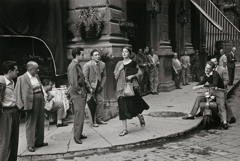American Girl in Italy, Ruth Orkin, 1951