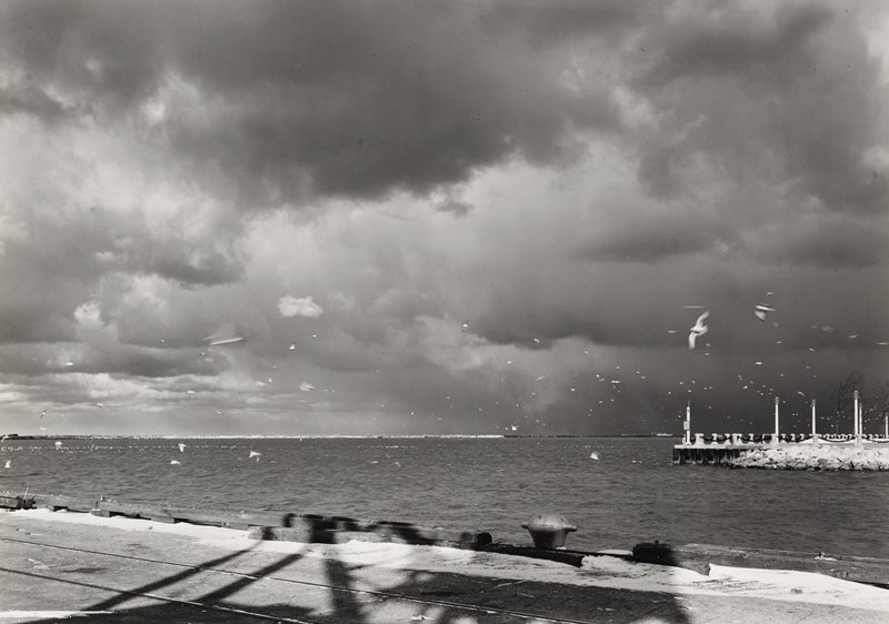 Looking North from Port of Cleveland to Breakwater, Cleveland, Ohio, Frank W. Gohlke, 1997 (printed 2005)
