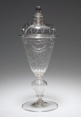 Dokumentasi “Goblet and cover”; Glass. Minneapolis Institute of Art.