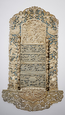 Dokumentasi “Letter rack”; Ivory, paper. Minneapolis Institute of Art.