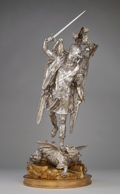 Dokumentasi “The Archangel Saint Michael in Triumph”; Silver, gilt bronze. Minneapolis Institute of Art.