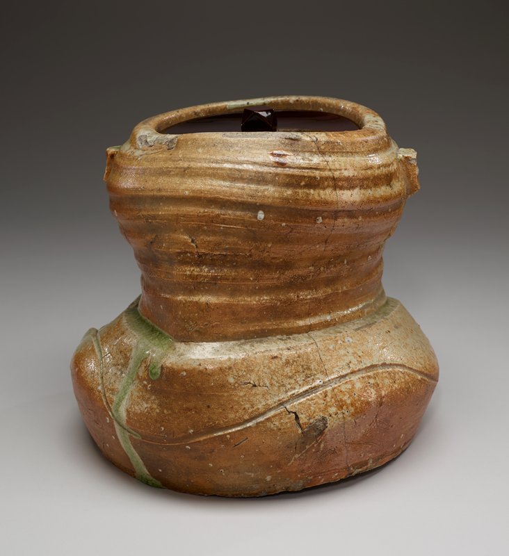 伊賀焼 Iga ware 三角水指 Water Jar 井村侊生 M04 伊賀焼 Iga ware 三角水指 Water Jar 井村侊生 M04 【公式通販】