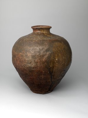 Dokumentasi “Storage jar”; Tanba ware, stoneware with natural ash glaze. Minneapolis Institute of Art.