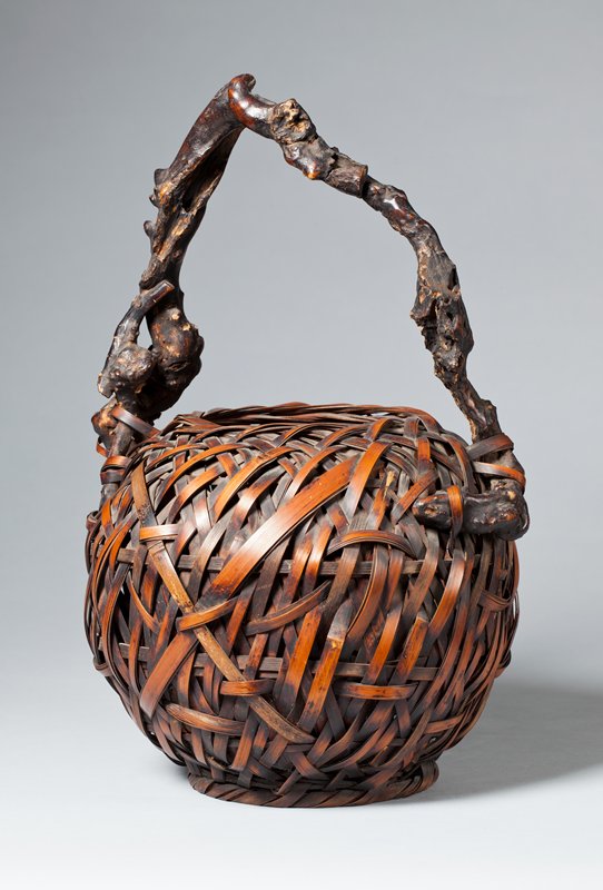 バッグ Hitsuki wood handle basket Basket with wood handle, Japan | Mia