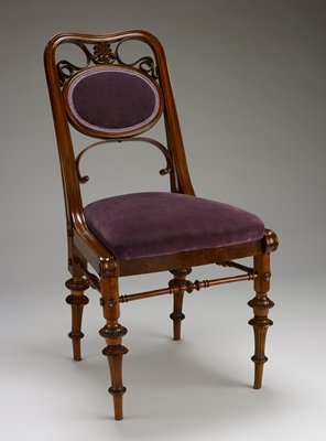 Dokumentasi “Side chair”; Walnut and beech with modern velvet upholstery. Minneapolis Institute of Art.
