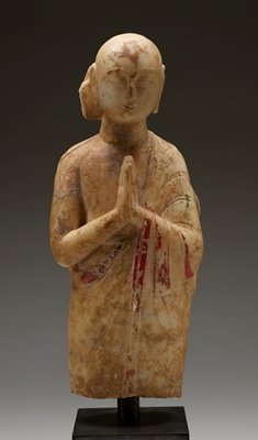Dokumentasi “Standing Arhat”; Marble, pigments. Minneapolis Institute of Art.