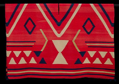 Dokumentasi “Poncho serape”; Wool, dye. Minneapolis Institute of Art.