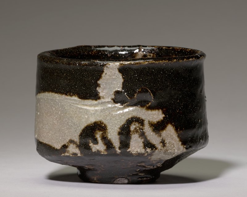 Black Pull-Out Tea Bowl, Koie Ryōji | Mia